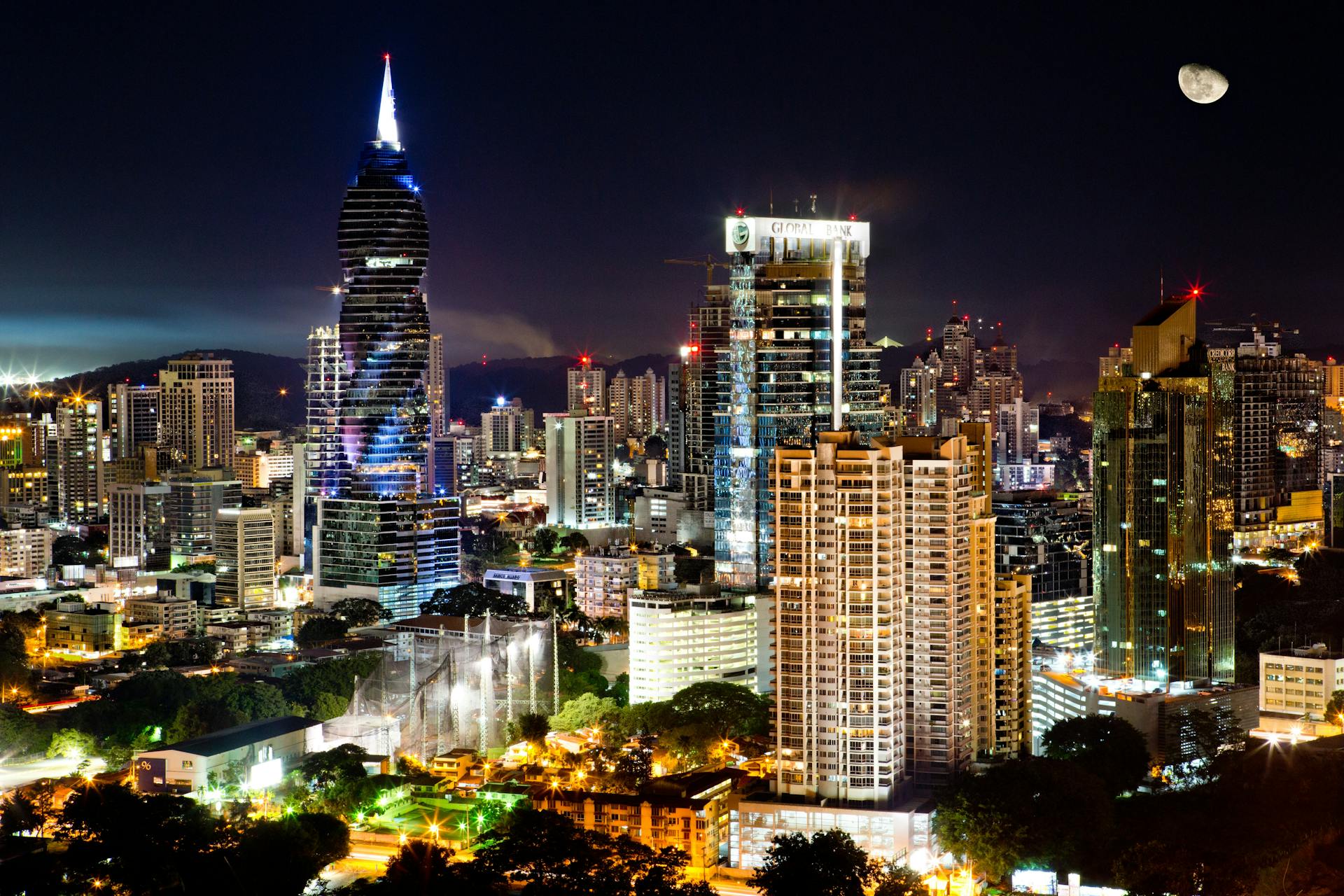 viaja-a-panama-vuelos-economicos-soberana-travel-2